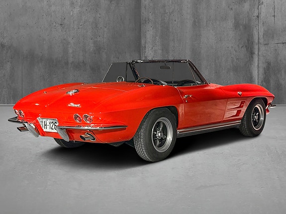 Chevrolet Corvette 7 of 17