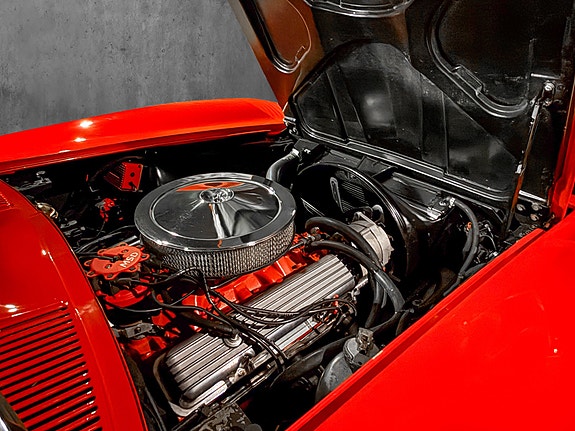 Chevrolet Corvette 17 of 17