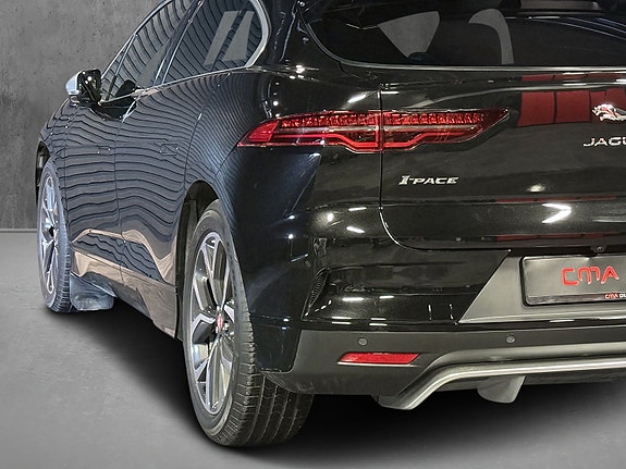 Jaguar I-PACE 11 of 30