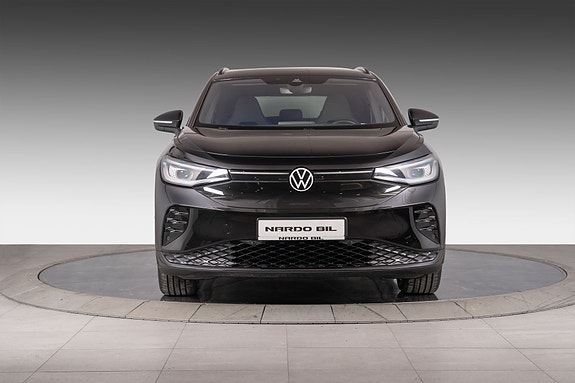 Volkswagen ID.4 GTX 3 of 5