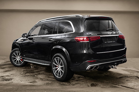Mercedes-Benz GLS63 2 of 30