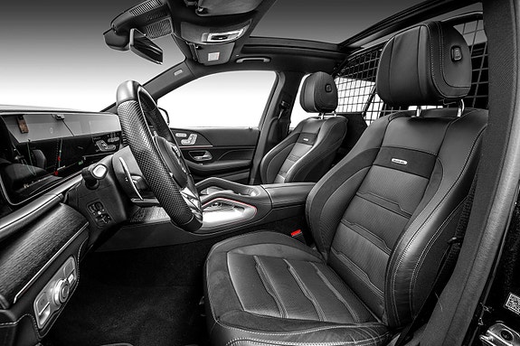 Mercedes-Benz GLS63 20 of 30