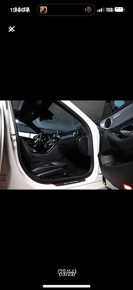 Mercedes-Benz C350 8 of 10