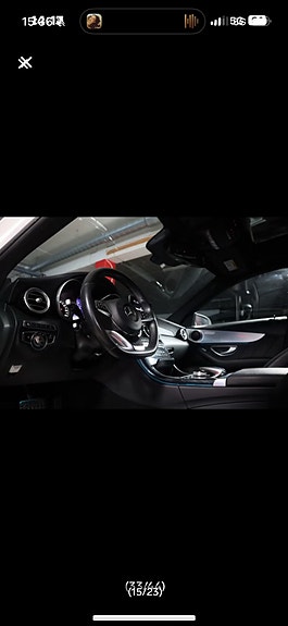 Mercedes-Benz C350 9 of 10
