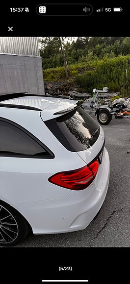 Mercedes-Benz C350 3 of 10