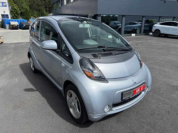 Mitsubishi I-Miev 2012 photo 3