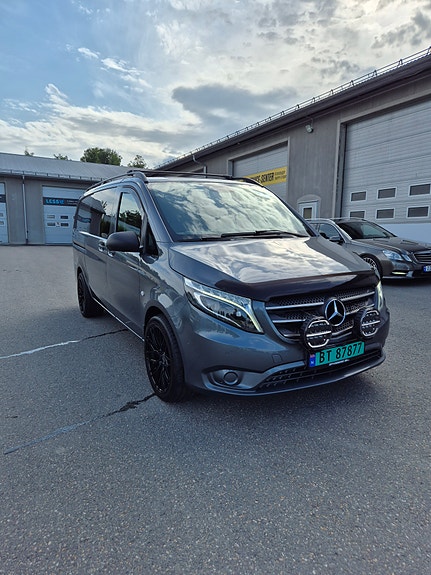 Mercedes-Benz Vito 119 2 of 5