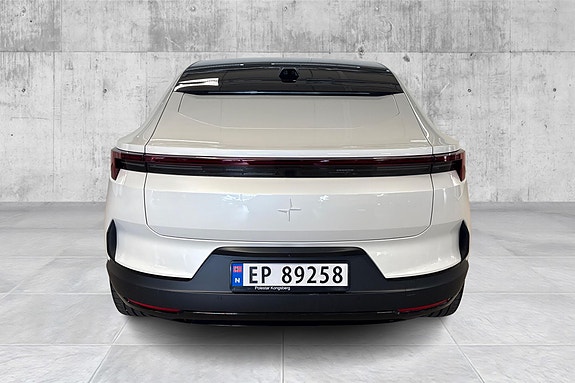 Polestar 4 4 of 5
