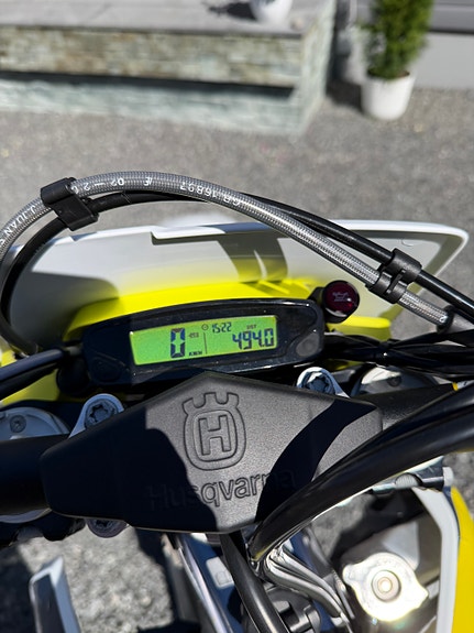 Husqvarna TE 250i 3 of 5