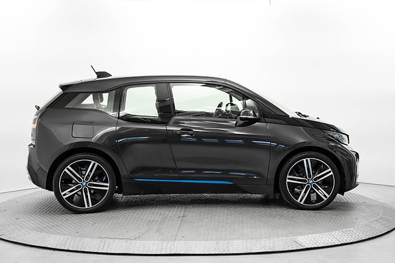 BMW i3 4 of 5