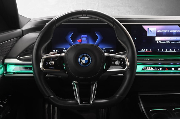 BMW i7 9 of 29