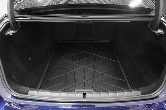 BMW i7 28 of 29