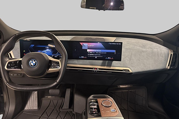 BMW iX 14 hos Sommerseth