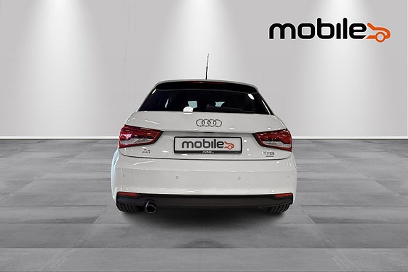 Audi A1 4 of 5