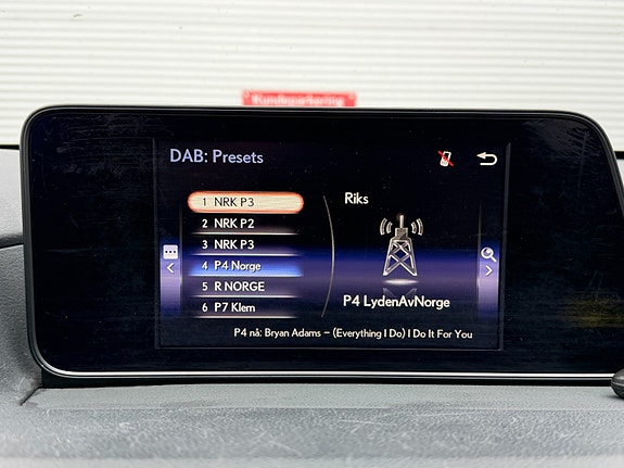 Lexus RX450h 14 of 29