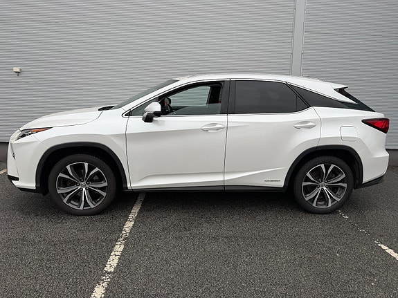 Lexus RX450h 2 of 29