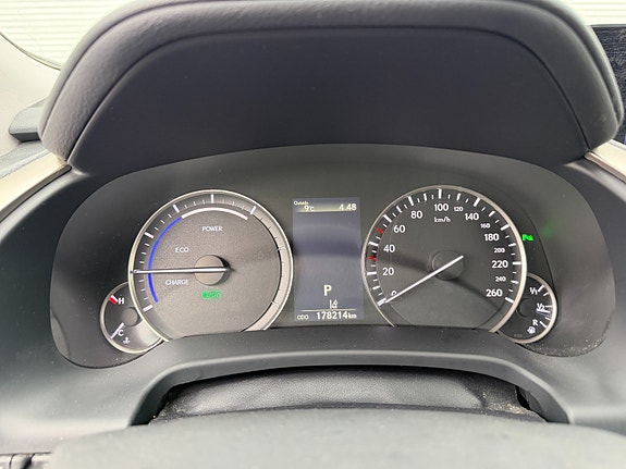 Lexus RX450h 11 of 29