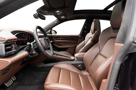 Porsche Macan 4 of 5
