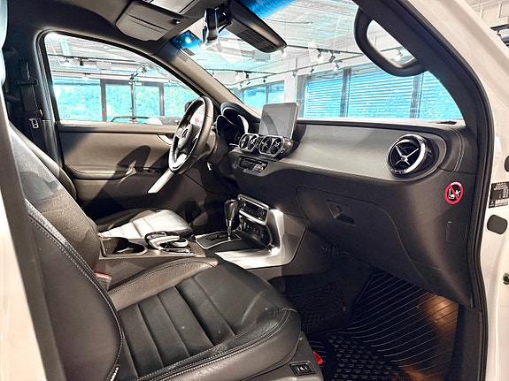 Mercedes-Benz X250 d 15 of 17