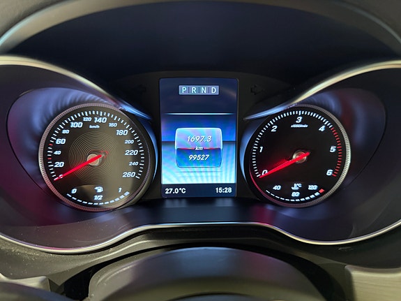 Mercedes-Benz X250 d 12 of 17