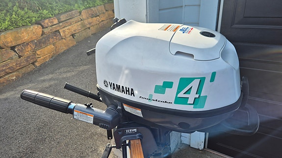 9 fots gummibåt med 4hk 4-takts Yamaha selges 3 of 5