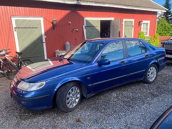 Saab 9-5 2 of 5