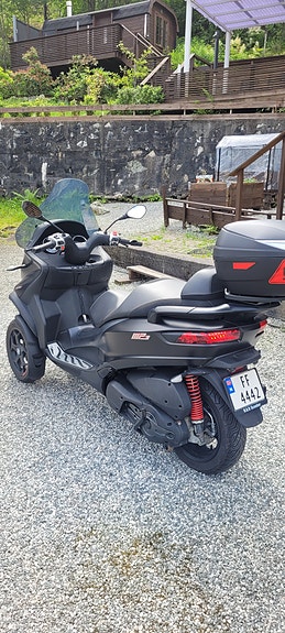 Piaggio MP3 500 LT 4 of 5