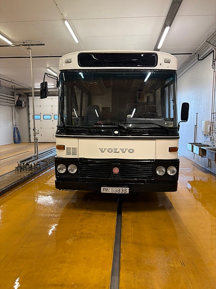 Volvo B6FA -506 2 of 5