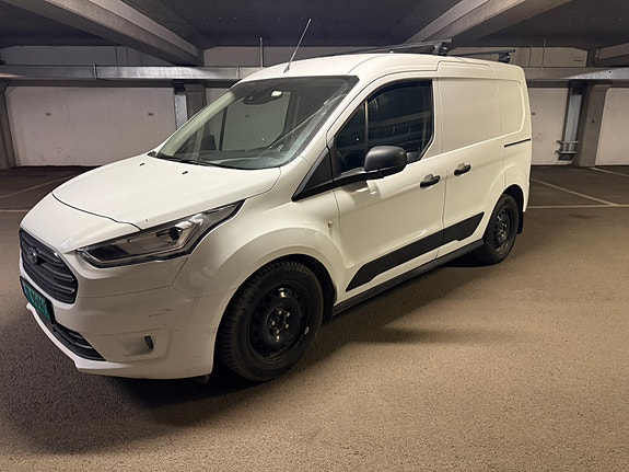 Ford Transit Connect 2 of 5