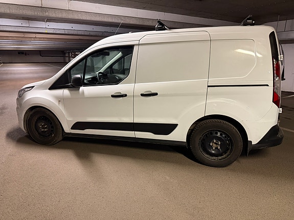 Ford Transit Connect 3 of 5
