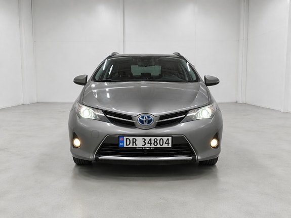 Toyota Auris 3 of 5