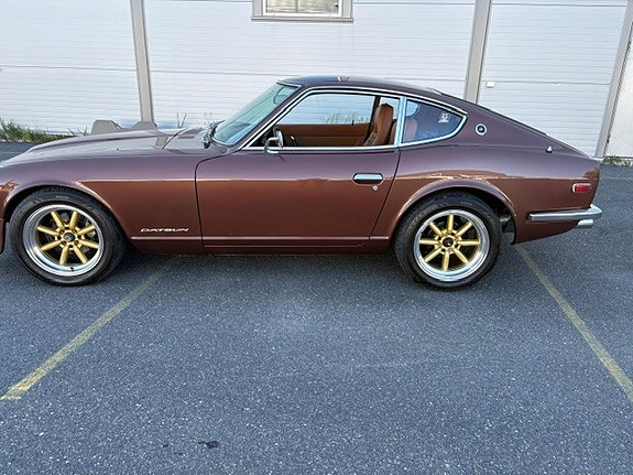Datsun 240Z 7 of 15