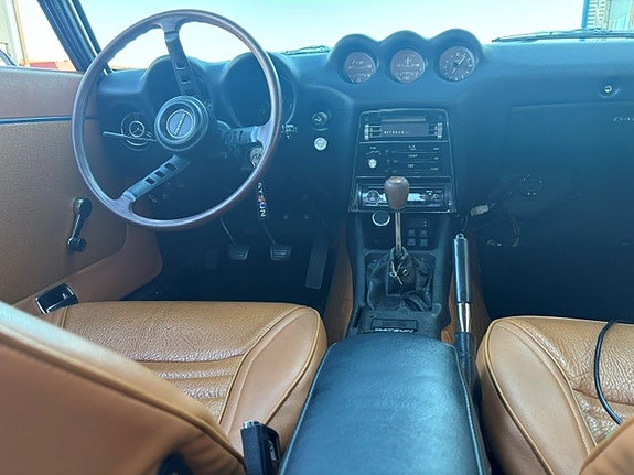Datsun 240Z 9 of 15