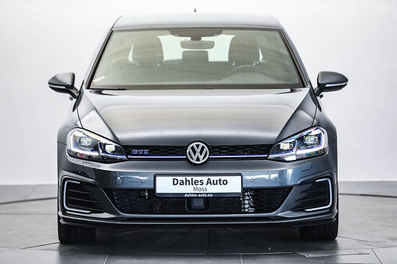 Volkswagen Golf 5 of 5