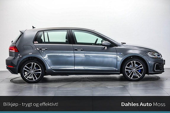Volkswagen Golf 3 of 5