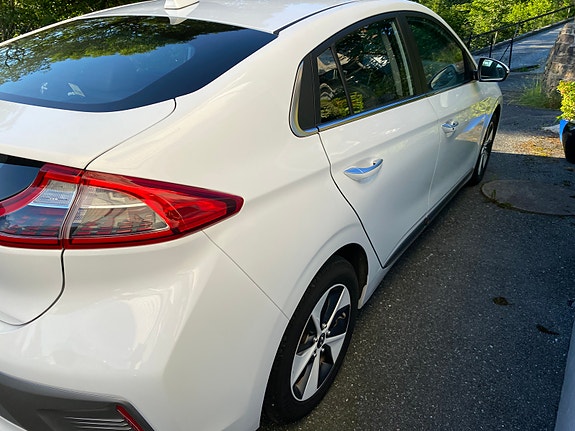 Hyundai IONIQ 5 of 5
