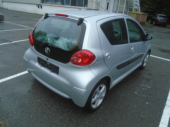 Toyota Aygo 13 of 24