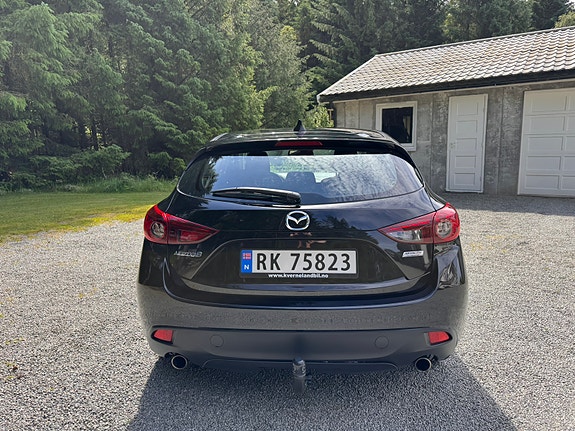 Mazda 3 5 of 5