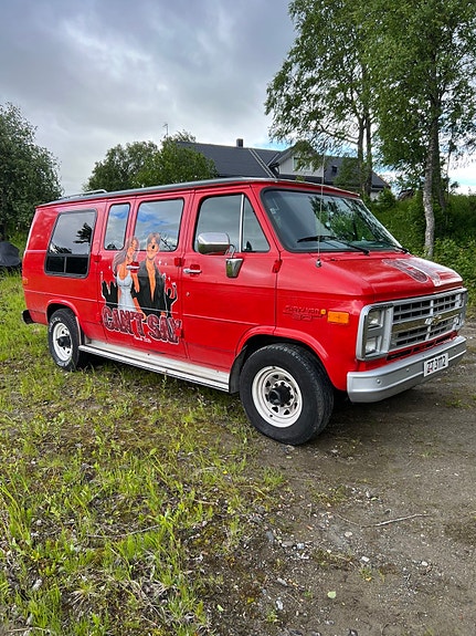 Chevrolet Van 2 of 5