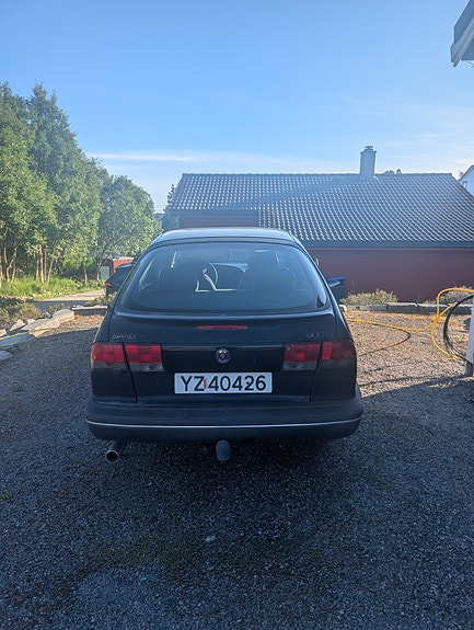 Saab 900 2 of 5