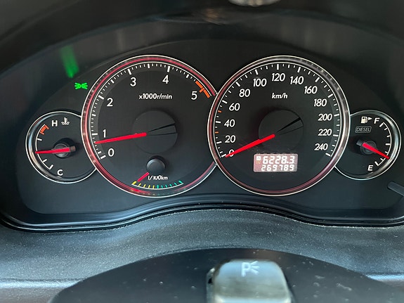Subaru Legacy 17 of 18