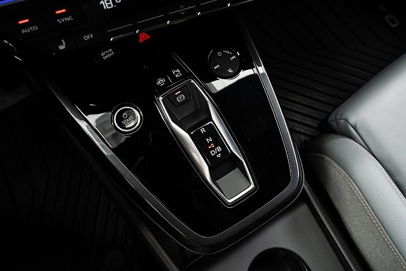 Audi Q4 e-tron 25 of 29