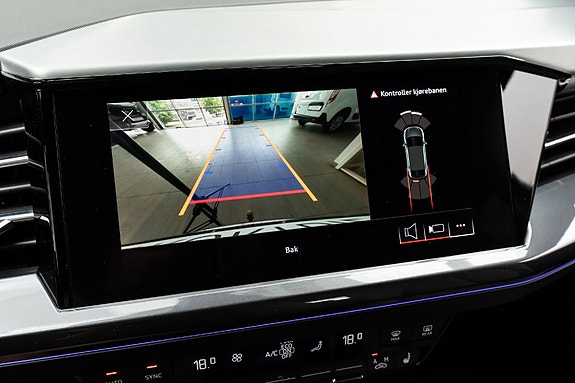 Audi Q4 e-tron 27 of 29