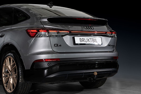 Audi Q4 e-tron 6 of 29