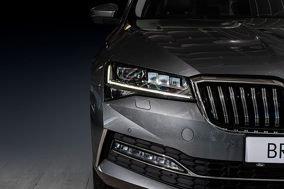 Skoda Superb 7 of 30