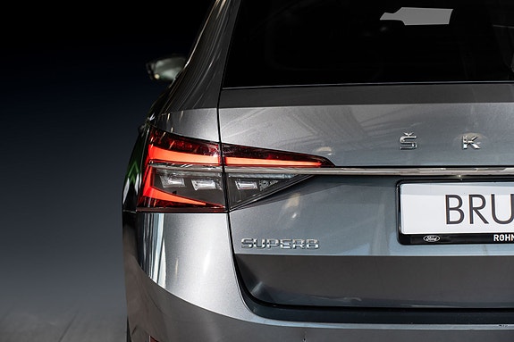 Skoda Superb 8 of 30