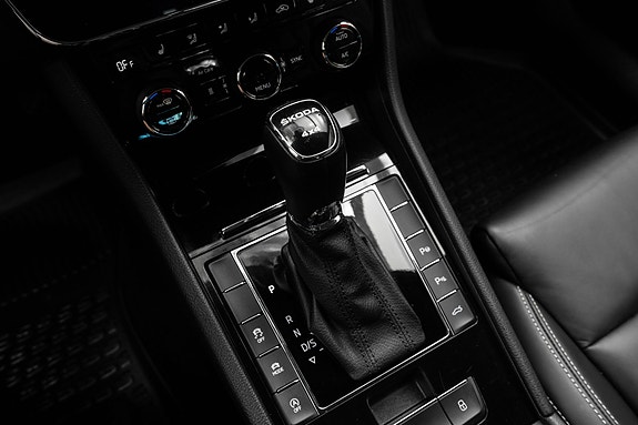 Skoda Superb 13 of 30