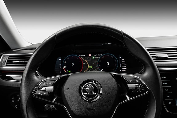 Skoda Superb 24 of 30