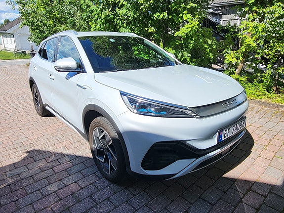 BYD Atto 3 2 of 5