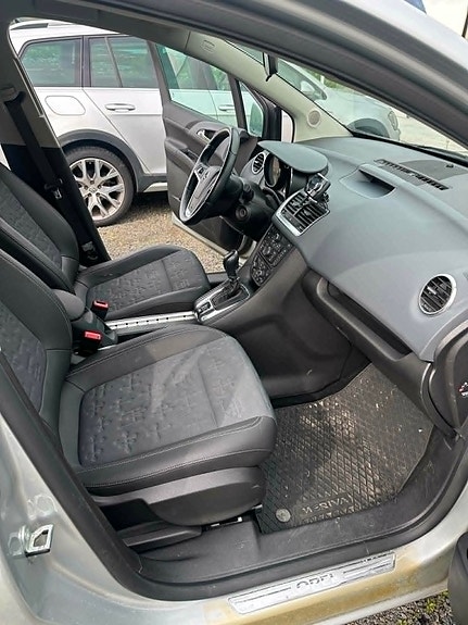 Opel Meriva 2 of 5
